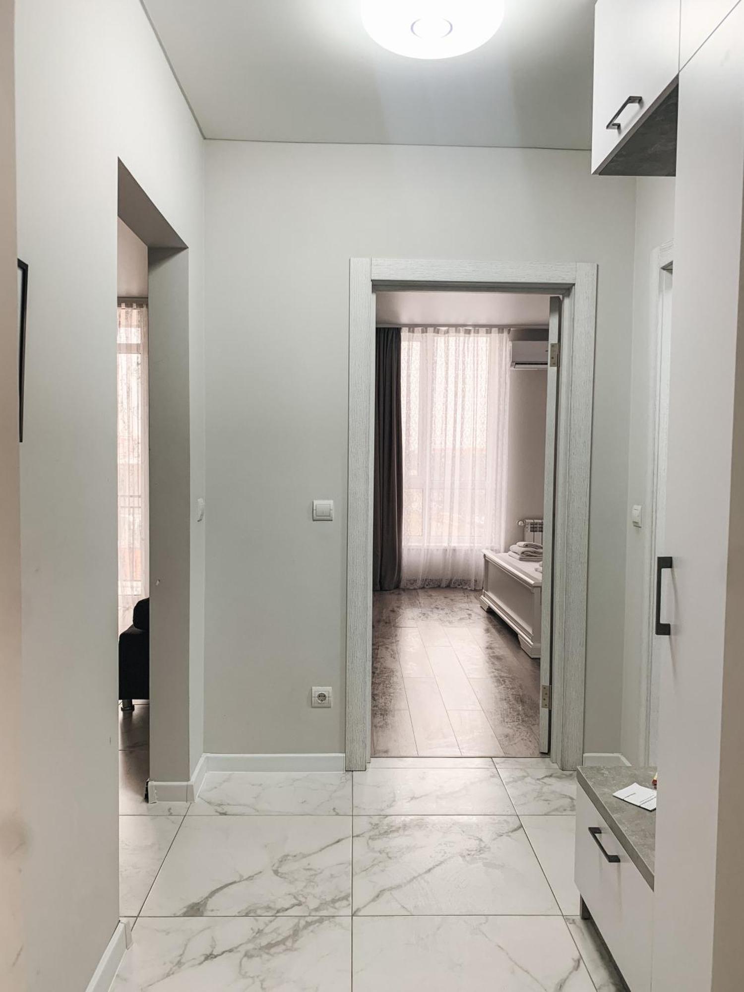 Apartments Domovik Myru St. 11S/21 Мукачево Экстерьер фото