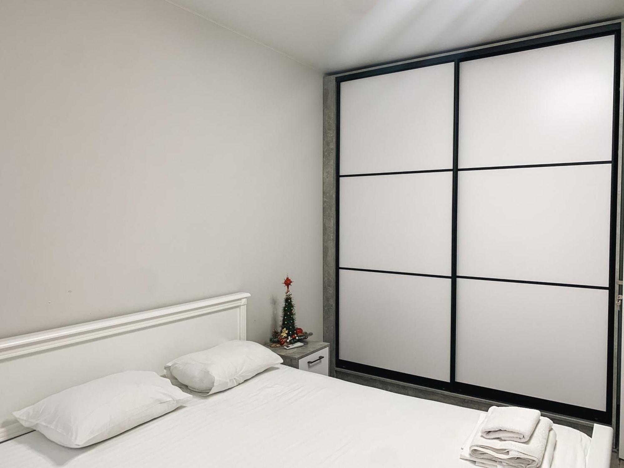 Apartments Domovik Myru St. 11S/21 Мукачево Экстерьер фото
